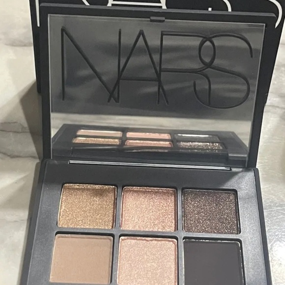 New Lot Of 3 Nars  Eyeshadow Palettes Voyageur Suede, Nectar, +  Hibiscus  New - Picture 2 of 6